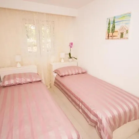 Apartment Mit Terrasse - B56680 Trogir